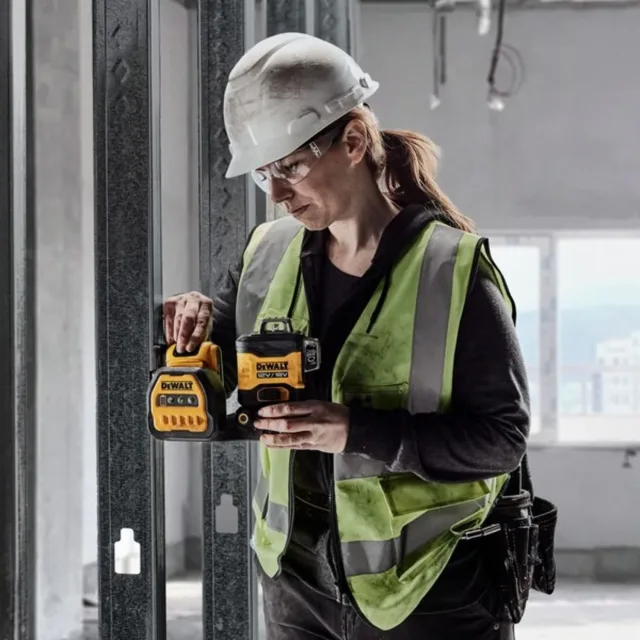 Laser multi-lignes 12V/18V Dewalt XR DCE089D1G18 + batterie XR 2 Ah + chargeur + T-STAK — vue 5